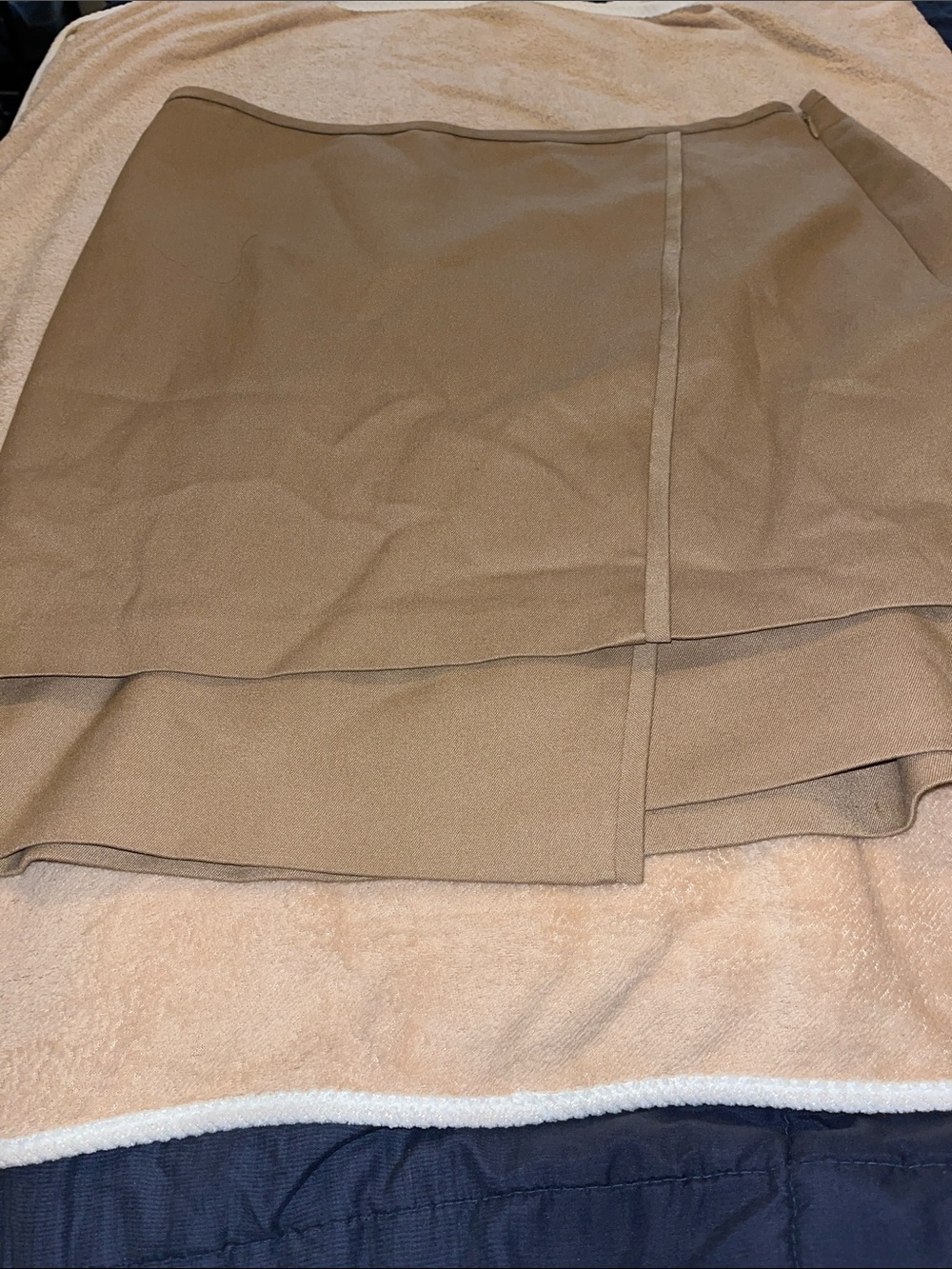 Double layer mini skirt w/zipper on the side